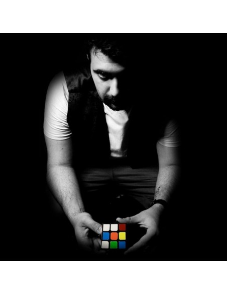 Nicola Lazzarini - Magia con il cubo di Rubik