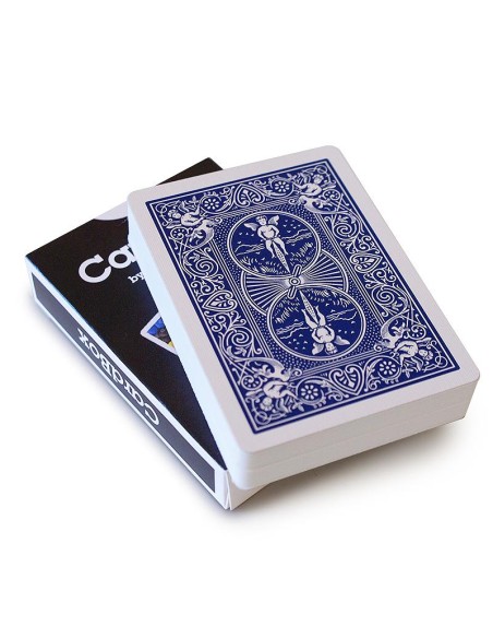 Card Box by Axel Vergnaud